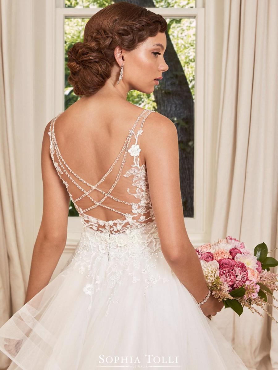 Y21989 - Alesha photo 3